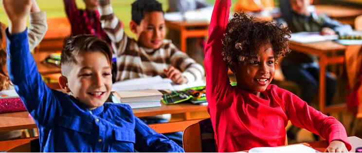 Penyelesaian Pengurusan Kehadiran Sekolah (Kajian Kes Sekolah Rendah dan Menengah di India)