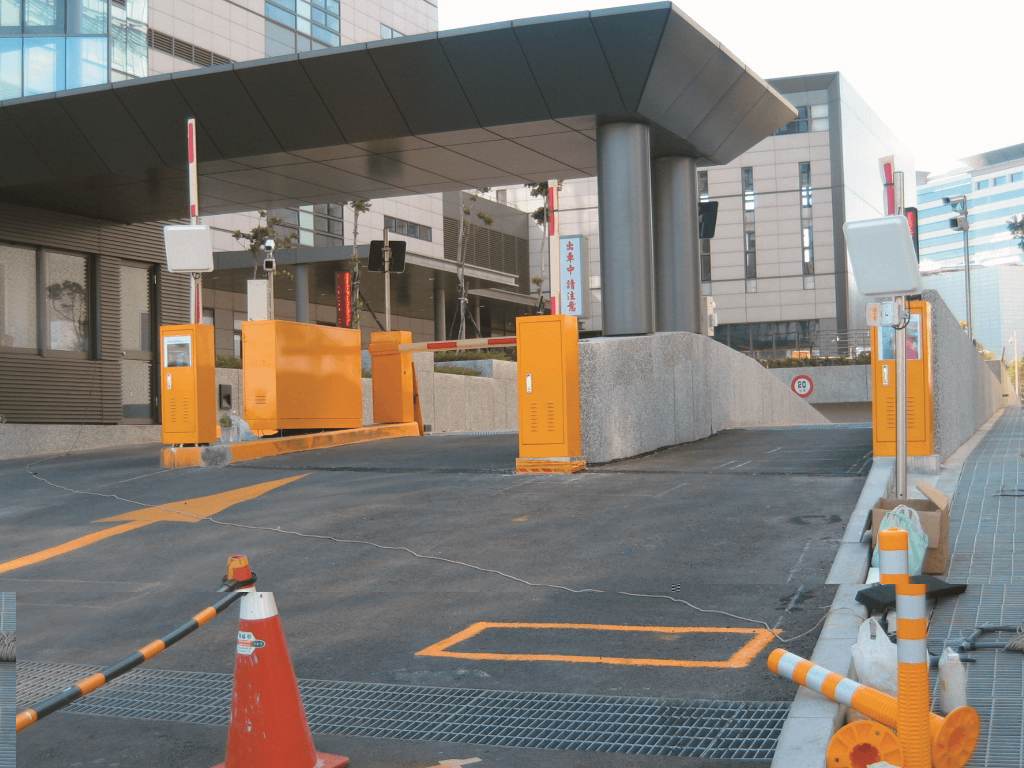 Daripada aktif kepada pasif: perbezaan dan aplikasi pelbagai jenis pembaca RFID kenderaan