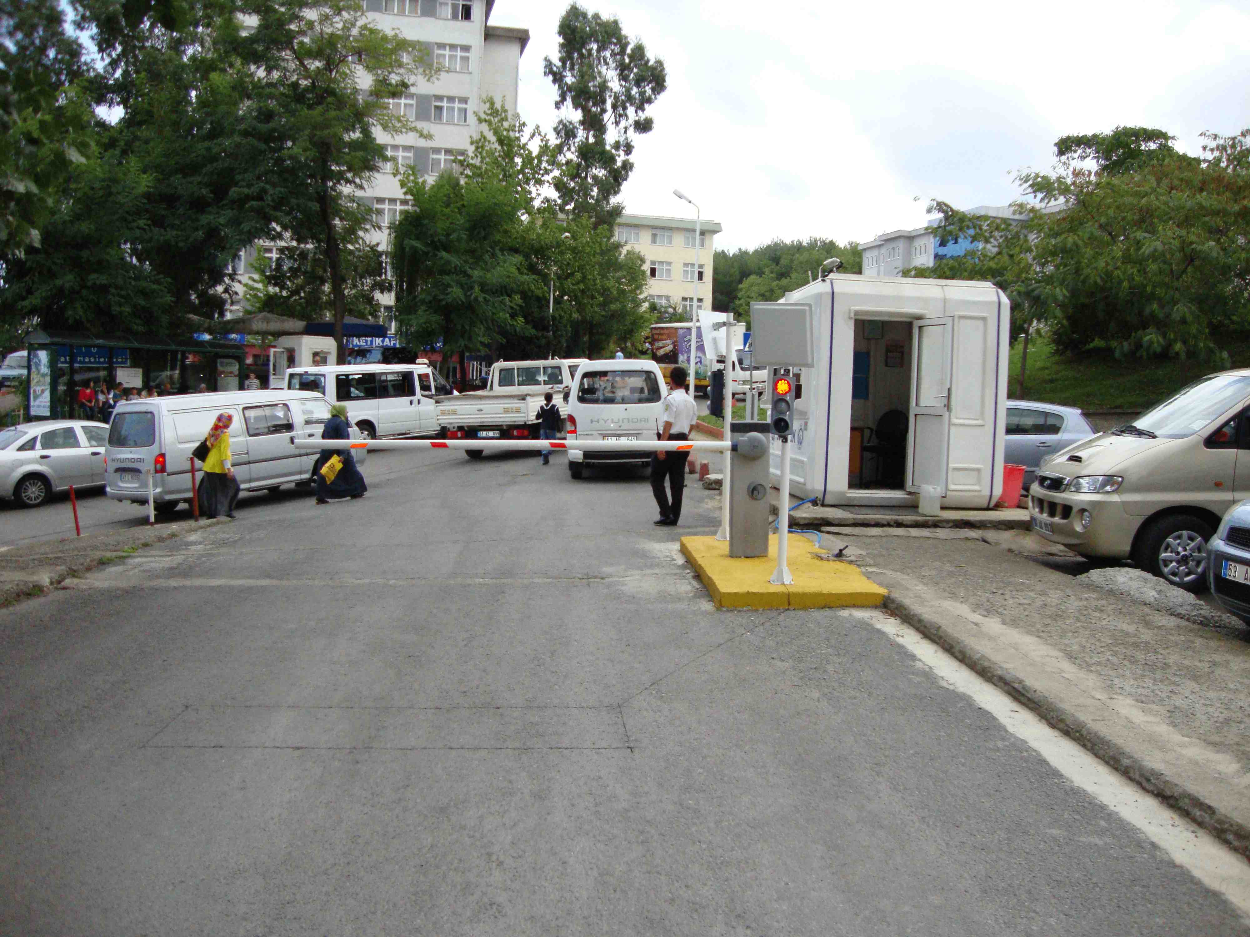 Bagaimana untuk mencapai pengesanan kenderaan yang tepat dengan pembaca RFID yang dipasang pada kenderaan?